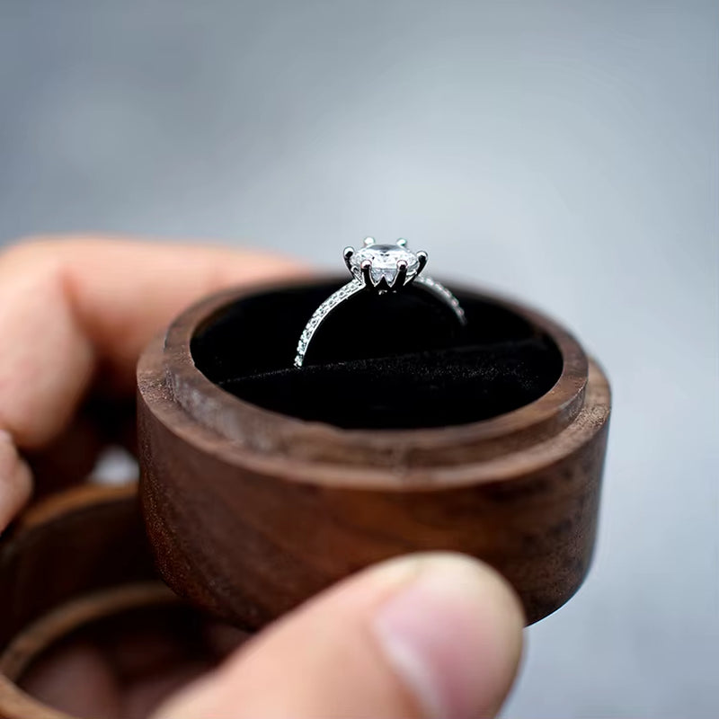Wholesale Luxury Small Jewelry Gift Packaging round Wooden Wedding Ring Box with Window