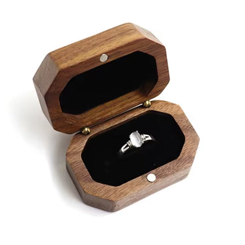 Wholesale Custom Octagonal Red Black Beige Velvet Lining Jewelry Packaging Wood Ring Box