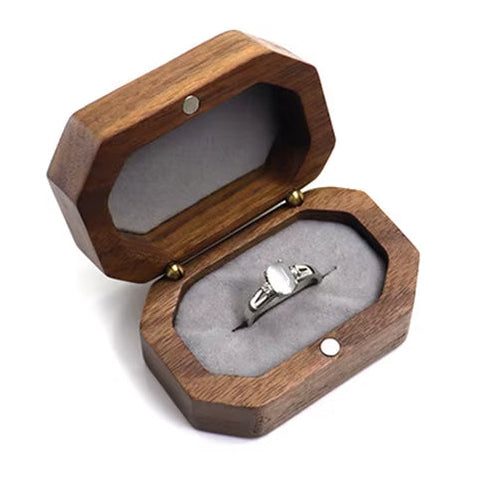 Wholesale Custom Octagonal Red Black Beige Velvet Lining Jewelry Packaging Wood Ring Box