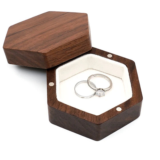 Luxury Hexagon Ring Case 