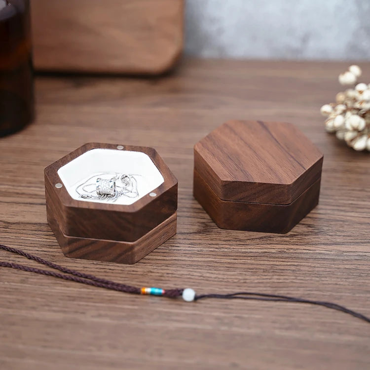 Luxury Hexagon Ring Case 